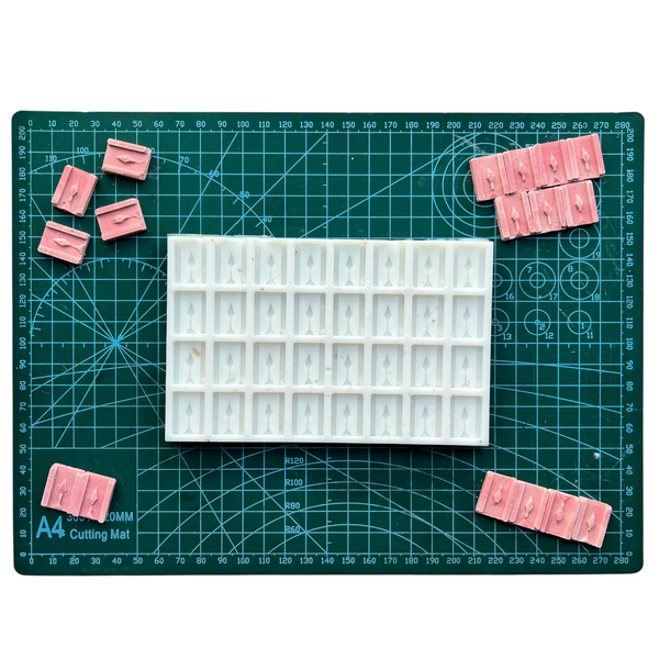 Miniature Brick Mold – Traditional Roof Shape Brick Design