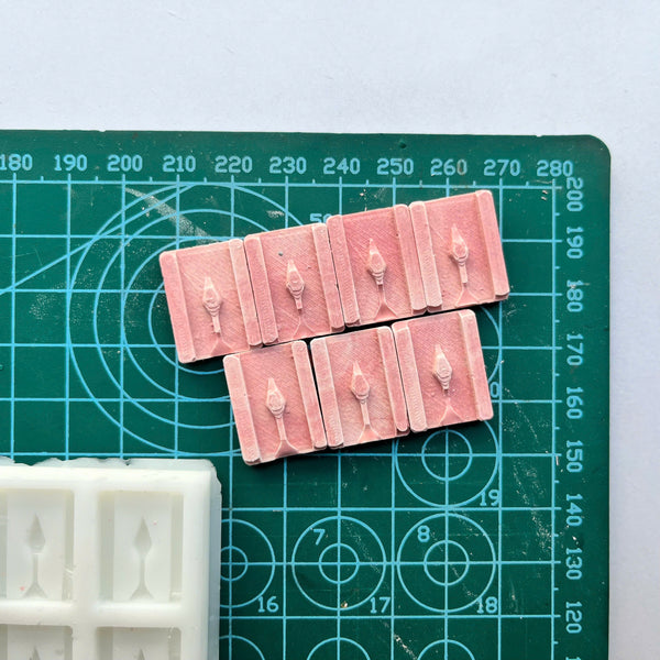 Miniature Brick Mold – Traditional Roof Shape Brick Design