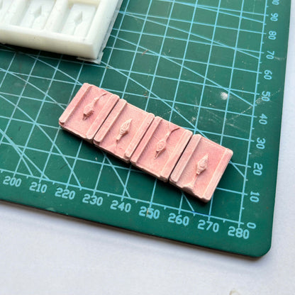 Miniature Brick Mold – Traditional Roof Shape Brick Design